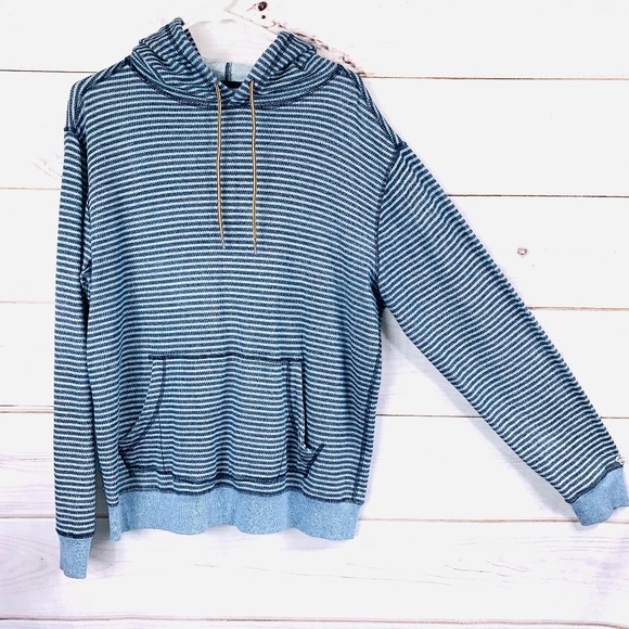 Levi's Other - NWOT |•LEVI'S•| Slim Fit Striped Hooded Shirt